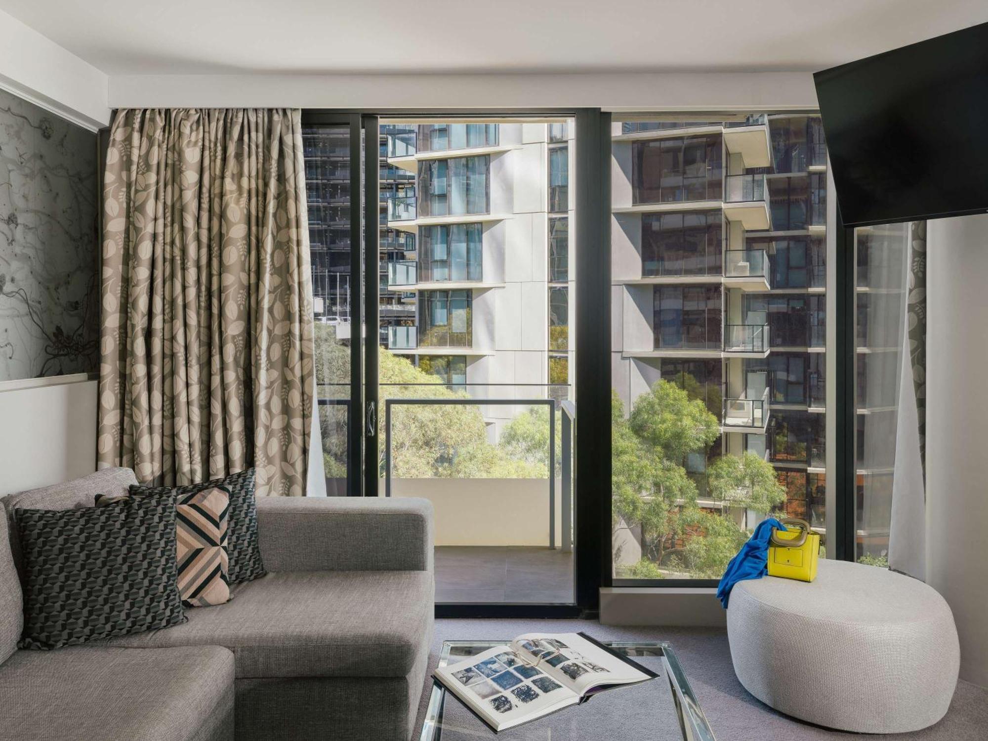 The Olsen Melbourne Art Series Esterno foto The interior of a typical apartment